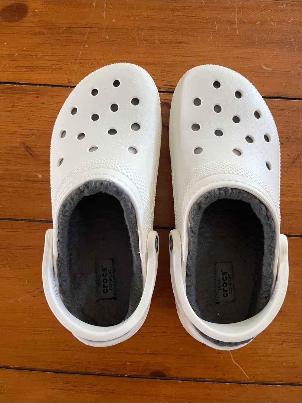 CROCS women’s Classic Lined Clog - White with Gray Lining